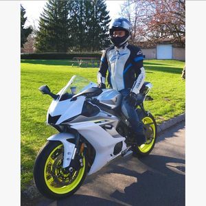 Meet your Posher, Van